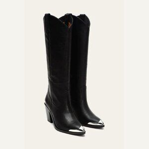 Faye Metal Plate Pull On Western Boot in Black